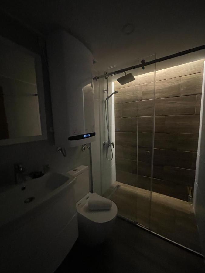Ferienwohnung Leo Ni Exterior foto