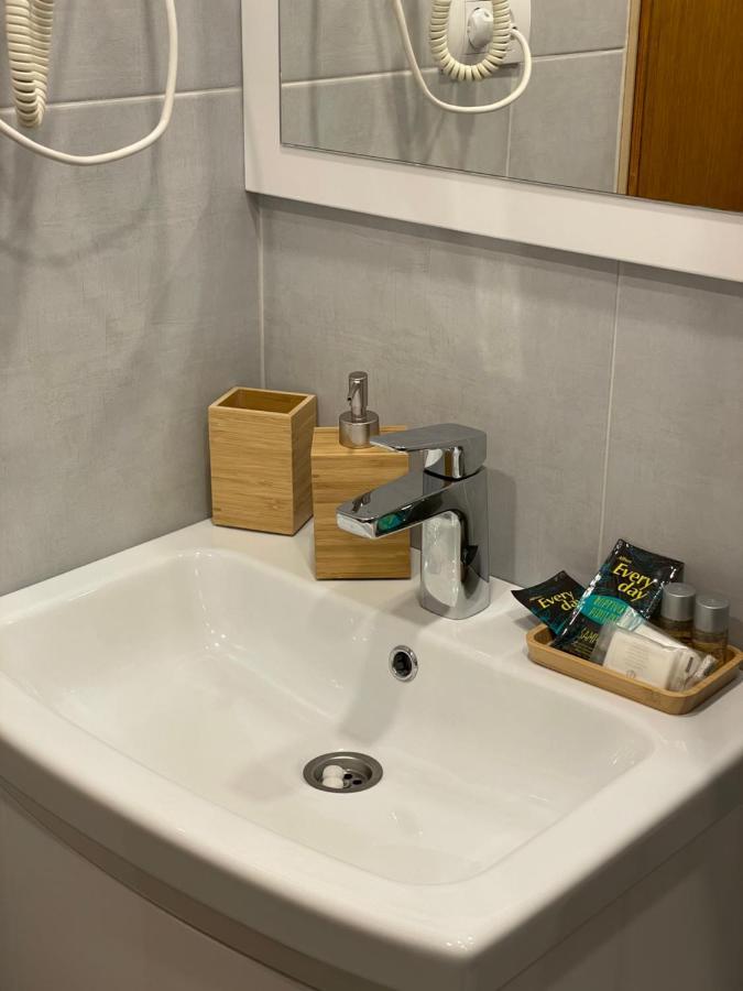 Ferienwohnung Leo Ni Exterior foto