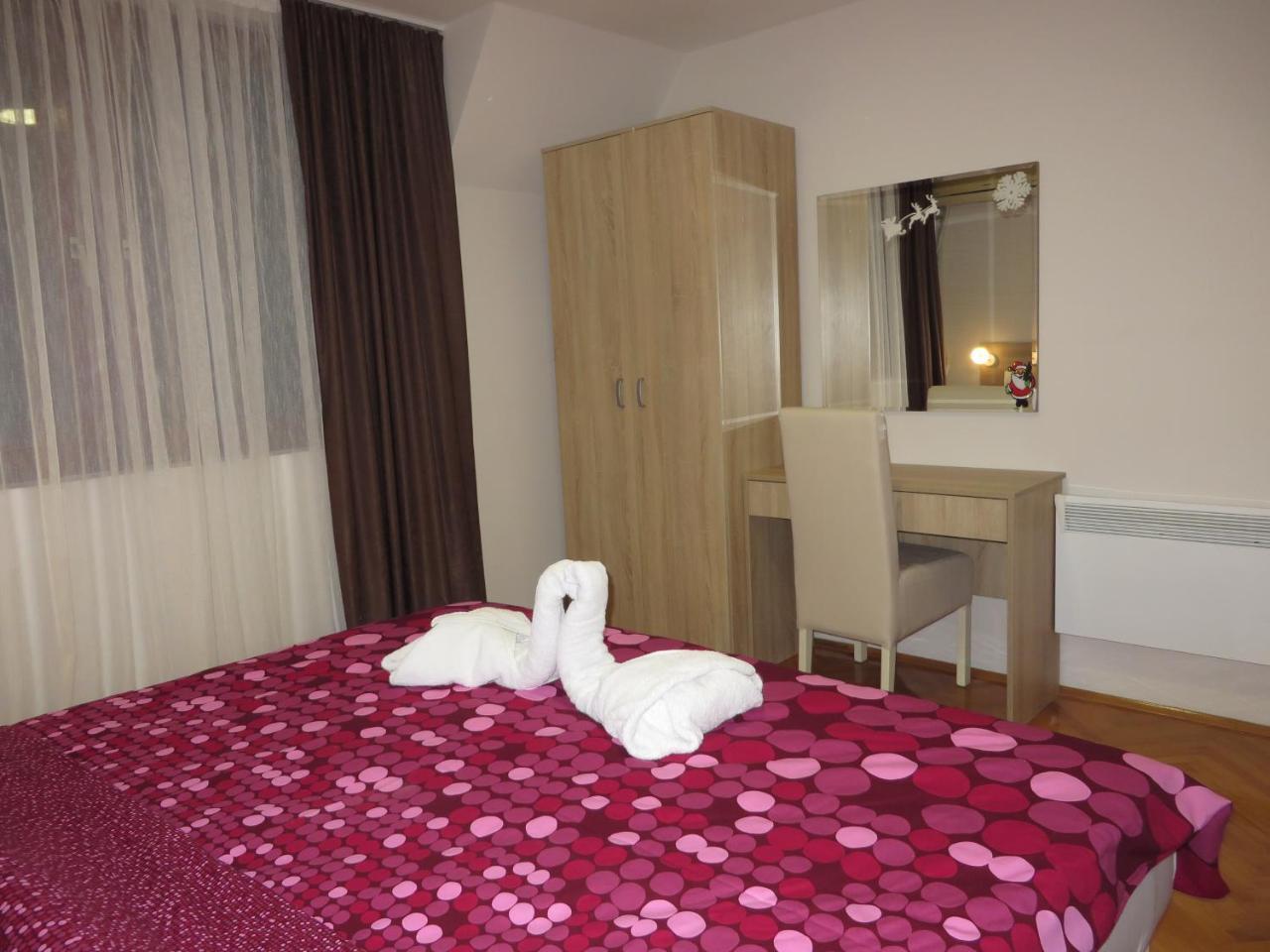 Ferienwohnung Leo Ni Exterior foto