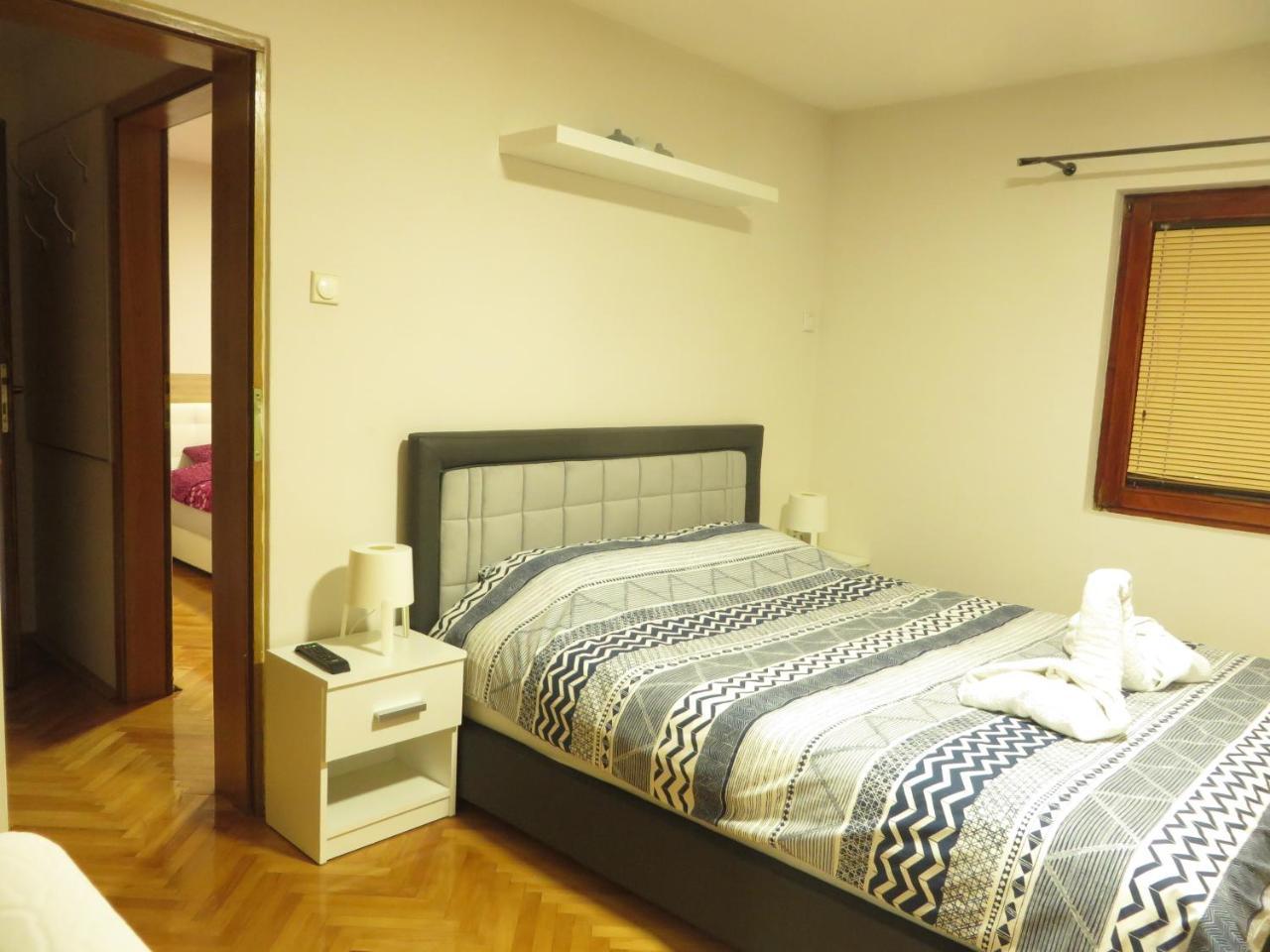 Ferienwohnung Leo Ni Exterior foto